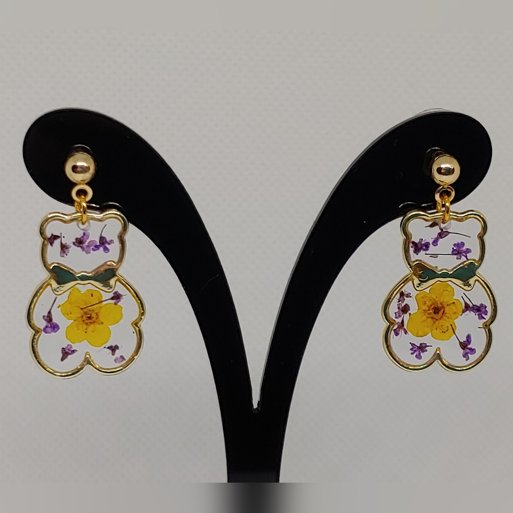 Floral teddy earrings